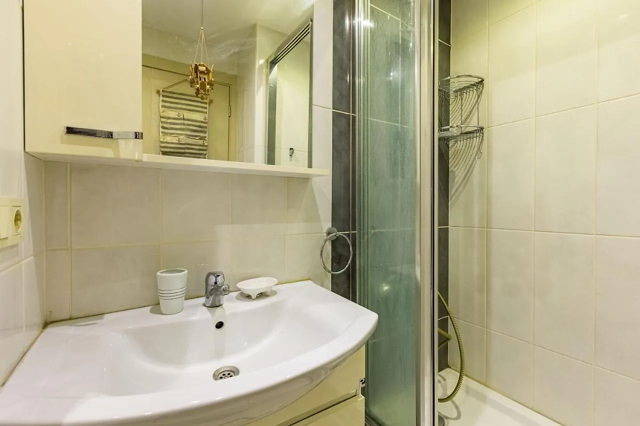 Lovely Apartment Near Marmaray And Caddebostan Coast In Kadikoy Istanbul